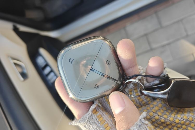 五菱汽车 五菱缤果PLUS 2024款 330km 五座版中控内饰11