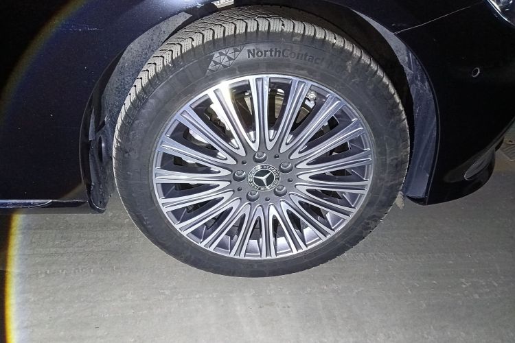 奔驰E级 2023款 改款 E 300 L 时尚型车身外观6007