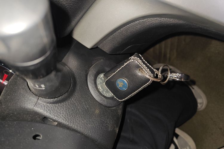 启辰T70 2015款 2.0L 手动睿趣版中控内饰11