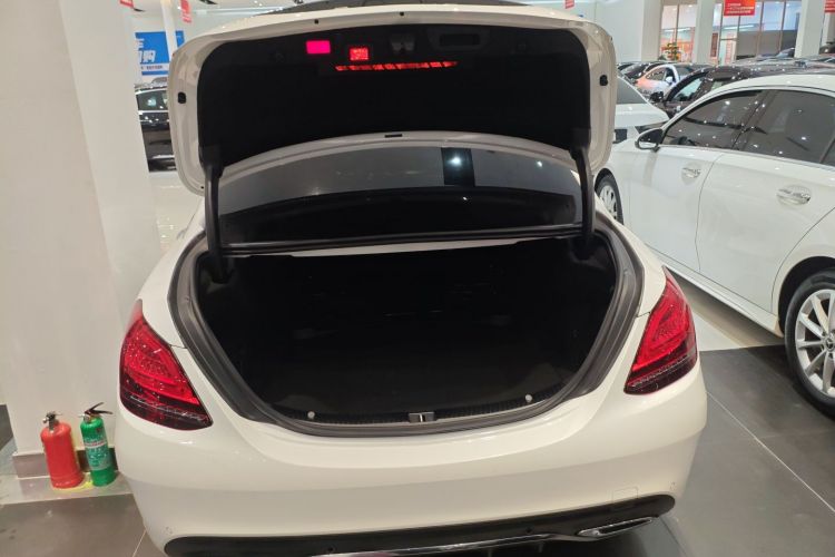 奔驰C级 2021款 C 260 L 运动版机舱底盘23