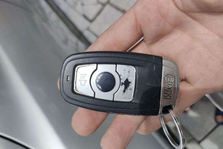 哈弗H6 2017款 红标 运动版 1.5T 手动两驱精英型中控内饰7001