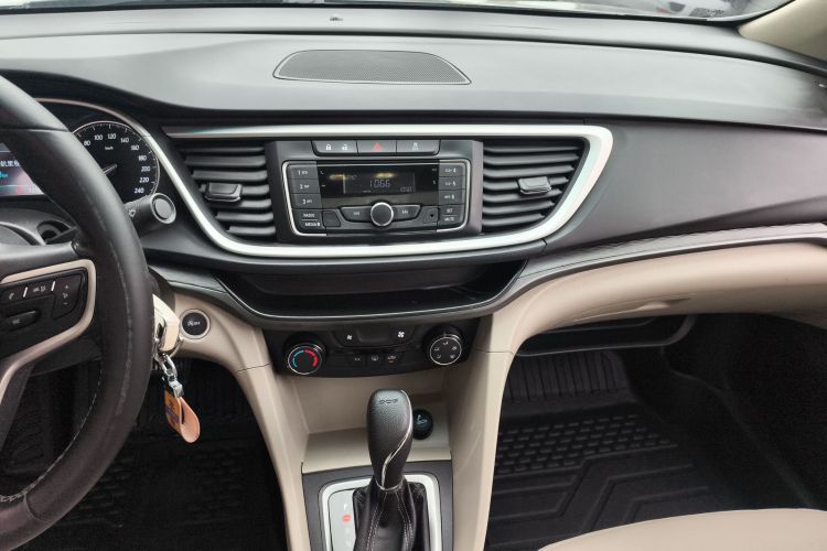 别克 英朗 2018款 15T 双离合精英型 国V中控内饰16