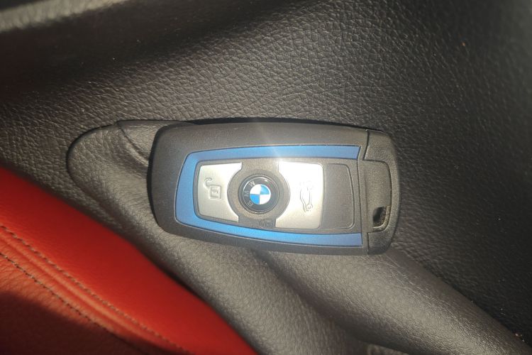 宝马4系 2019款 425i M运动曜夜版中控内饰7001