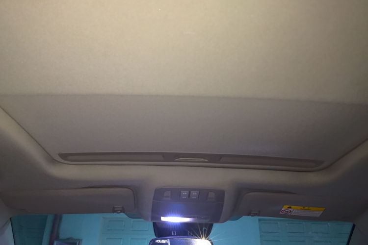 别克 君威 2015款 1.6T 精英技术型中控内饰22