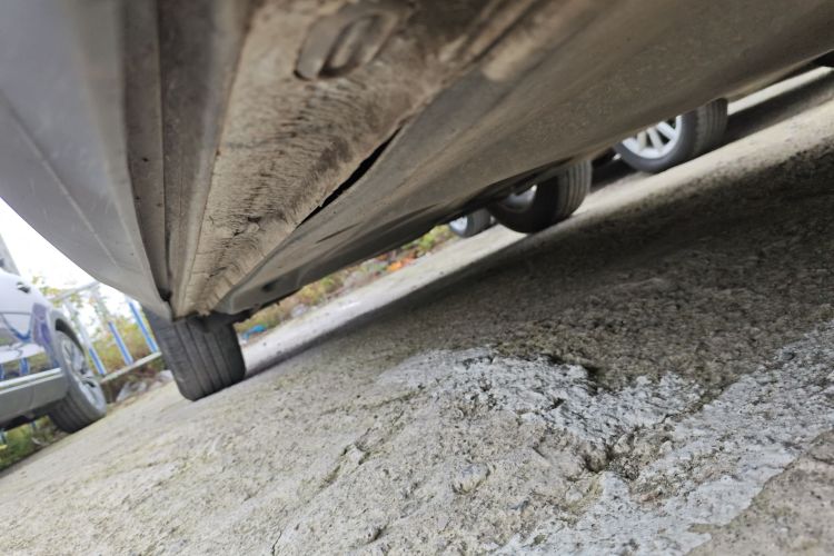 大众 途观L 2018款 330TSI 自动两驱风尚版局部细节9001