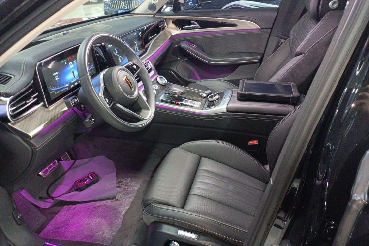 红旗H9 2022款 2.0T 智联旗畅版中控内饰19