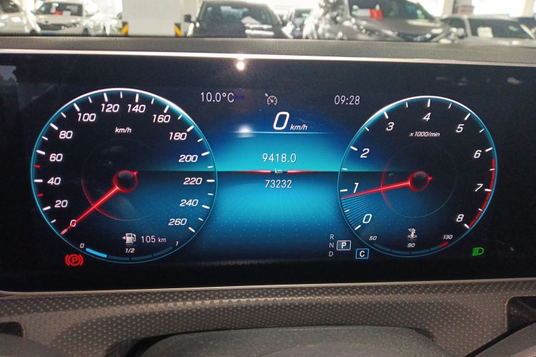 奔驰A级 2020款 改款 A 200 L 运动轿车时尚型中控内饰14