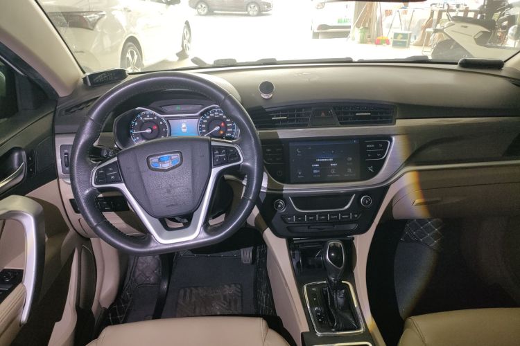 吉利汽车 帝豪 2017款 三厢百万款 1.5L CVT豪华型中控内饰12