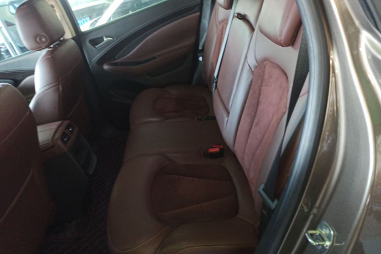 别克 昂科威 2016款 20T 两驱精英型中控内饰7004