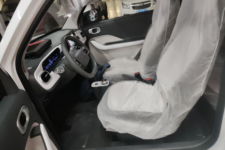 吉利银河 熊猫 2025款 210km 元气熊中控内饰19