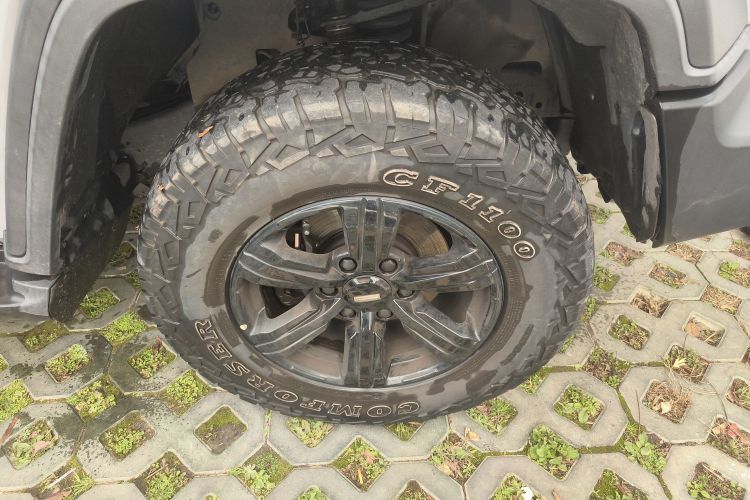 坦克300 2021款 越野版 2.0T 征服者车身外观10