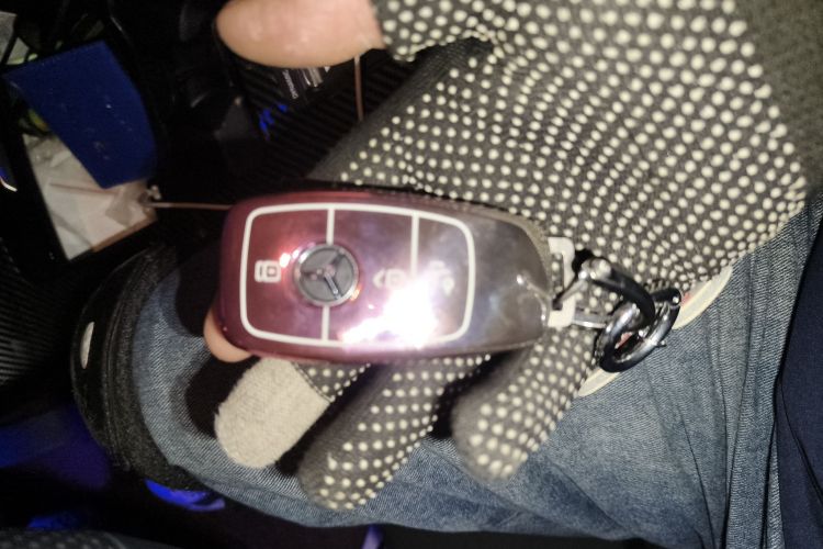 奔驰A级 2021款 A 200 L 运动轿车时尚型中控内饰7001