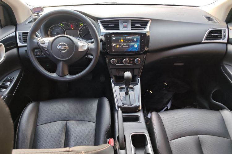 日产 轩逸 2019款 经典 1.6XL CVT豪华版中控内饰12