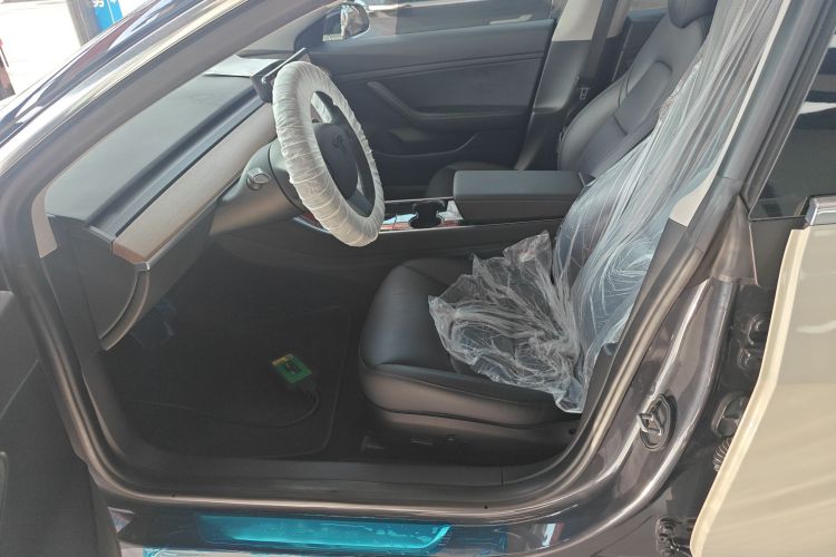 特斯拉 Model 3 2020款 标准续航后驱升级版中控内饰19