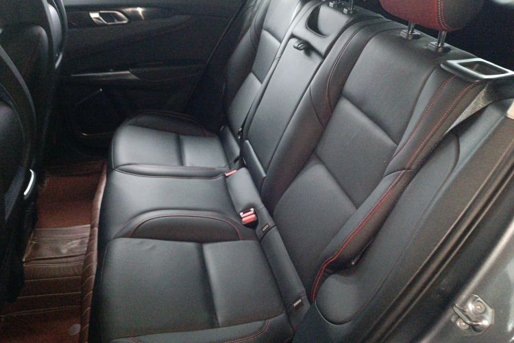 领克01 2019款 2.0T 两驱耀Pro版 国VI中控内饰7004