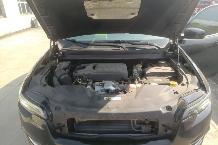 Jeep 自由光 2019款 2.0T 两驱智享版 国V局部细节24