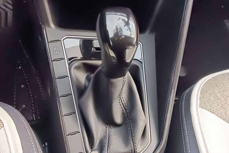 大众 朗逸 2025款 新锐 1.5L 出众新逸版中控内饰18