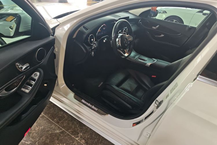 奔驰C级 2020款 改款 C 200 L 时尚型运动版中控内饰20