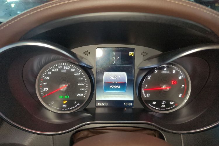 奔驰GLC 2017款 GLC 300 4MATIC 动感型中控内饰14