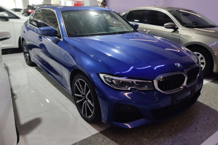 宝马3系 2021款 325Li M运动套装车身外观3