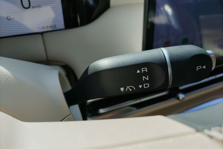 五菱汽车 缤果S 2025款 325km 尊享款中控内饰18