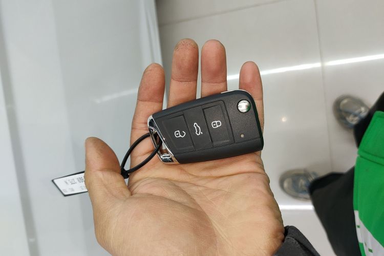 大众 宝来 2025款 200TSI DSG悦行PRO版中控内饰11