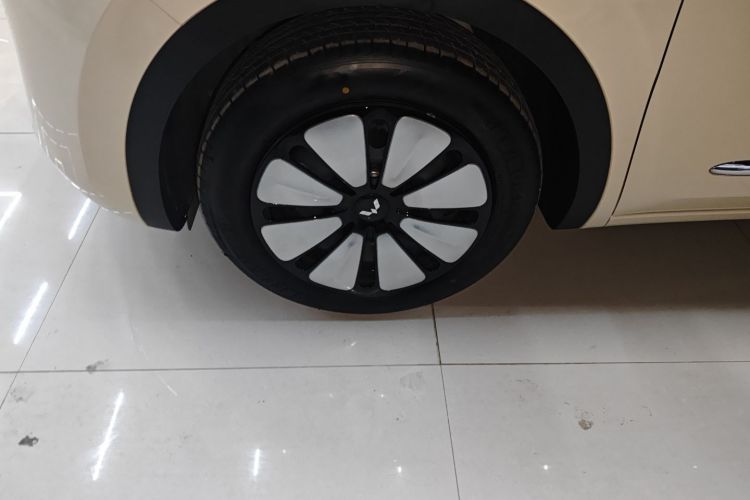 五菱汽车 五菱缤果 2025款 333km 灵犀尊享款车身外观6007