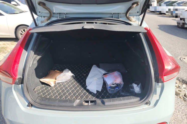 沃尔沃V40 2018款 T3 智雅版中控内饰23