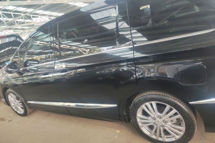 本田 艾力绅 2016款 2.4L 至尊版车身外观4