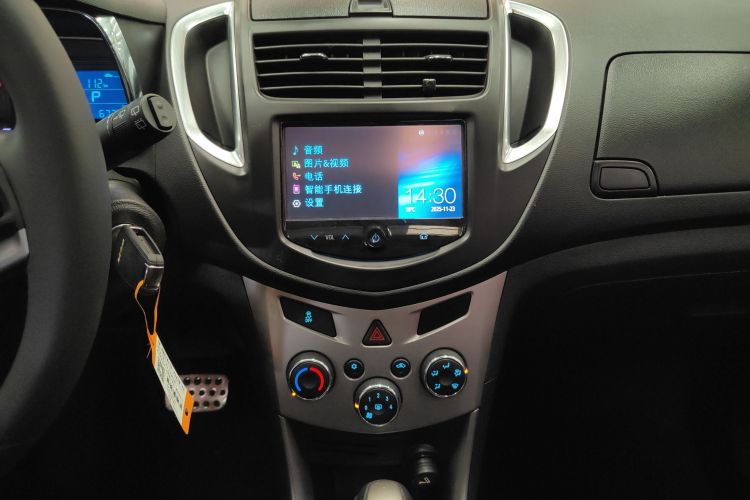 雪佛兰 创酷 2014款 1.4T 自动四驱旗舰型中控内饰16