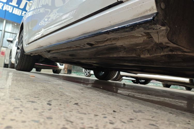 大众 高尔夫 2018款 280TSI 自动R-Line型局部细节9001