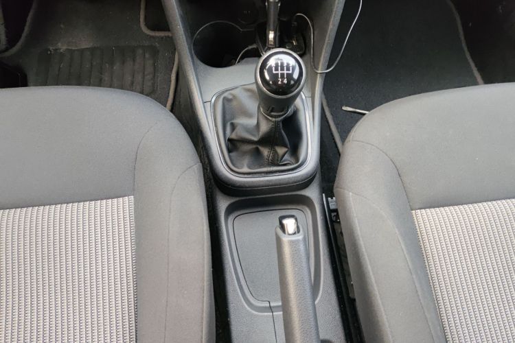 大众 Polo 2016款 1.4L 手动风尚型中控内饰18