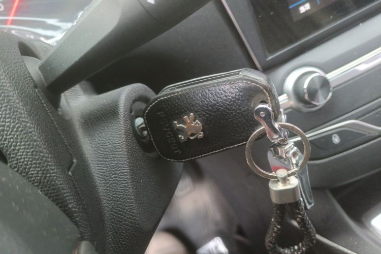 标致408 2019款 350THP 自动豪华版 国V中控内饰11