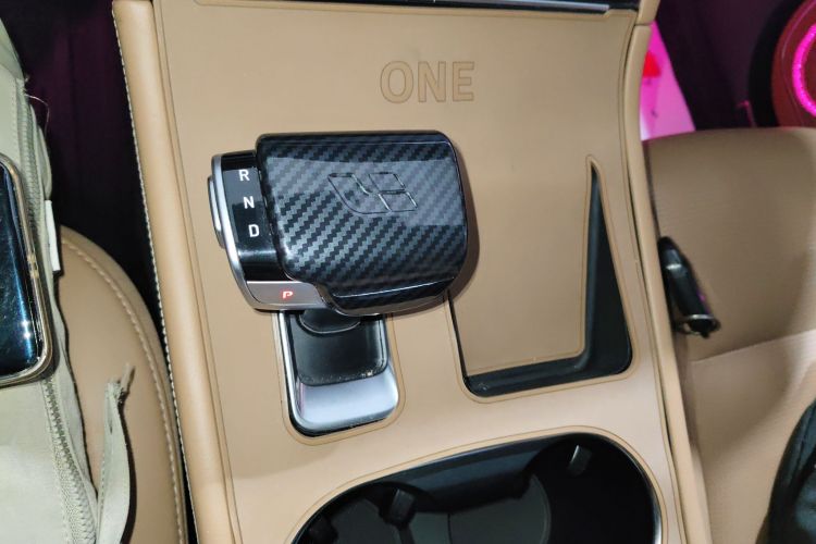 理想汽车 理想ONE 2021款 增程6座版中控内饰18