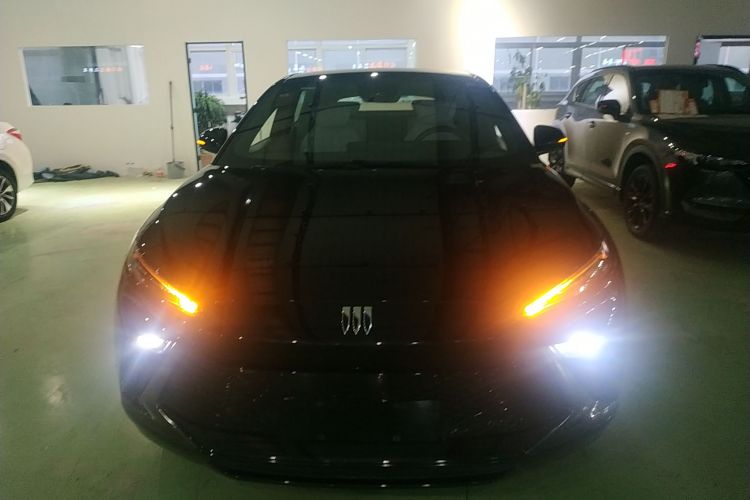 别克E4 2023款 GS版车身外观2