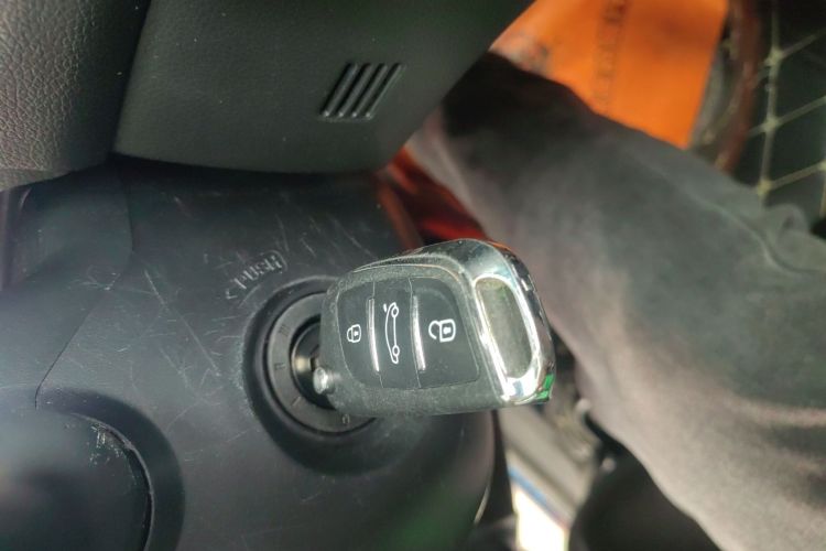 本田 飞度 2018款 1.5L CVT潮跑版中控内饰7001