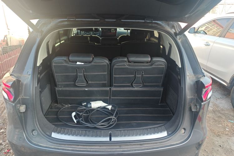 比亚迪 唐新能源 2018款 DM 2.0T 全时四驱智联创领型 7座 国V局部细节23