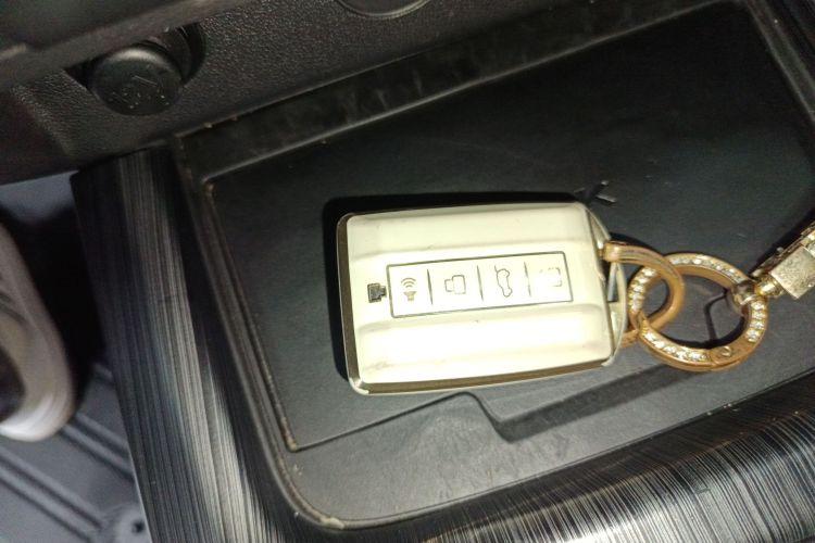 坦克300 2021款 越野版 2.0T 挑战者中控内饰11