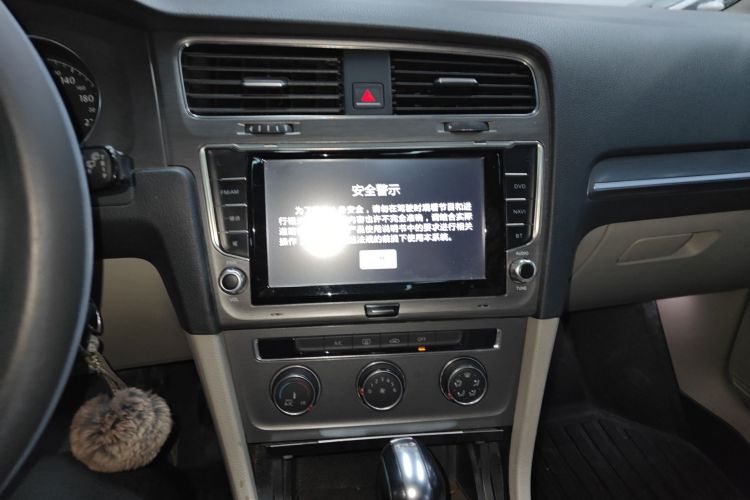 大众 高尔夫 2015款 1.4TSI 自动舒适型中控内饰16