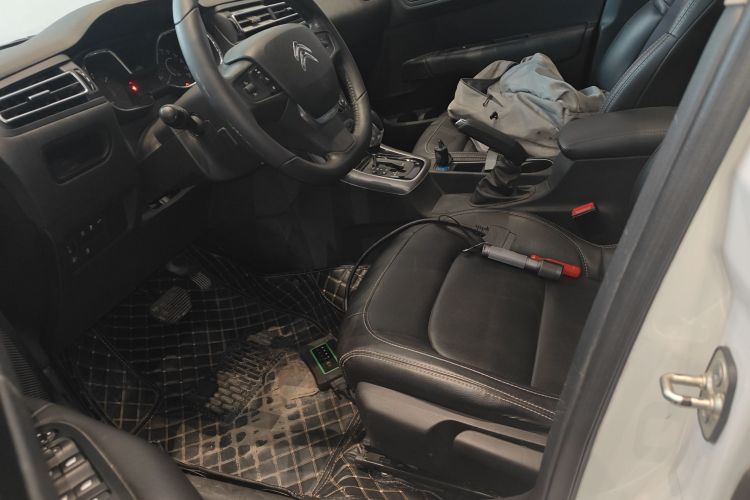 雪铁龙 C4世嘉 2018款 1.6L 自动豪华型局部细节19