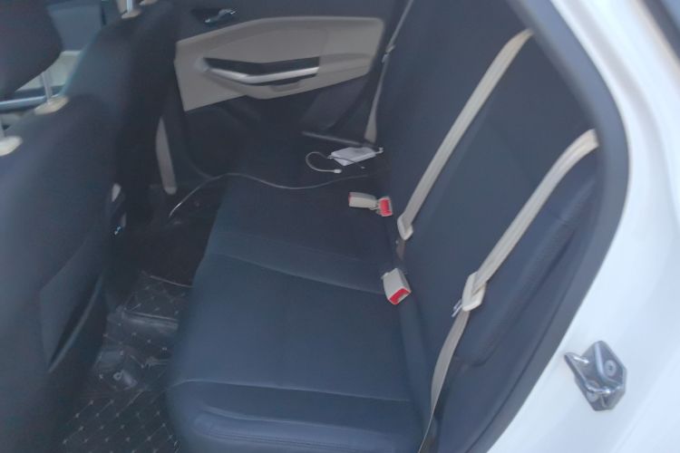 福特 福睿斯 2015款 1.5L 手动舒适型中控内饰21