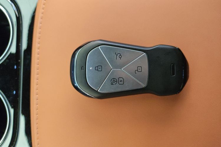 小鹏G9 2022款 702 Pro中控内饰11