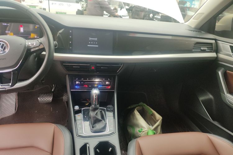 大众 朗逸 2022款 280TSI DSG豪华版中控内饰16