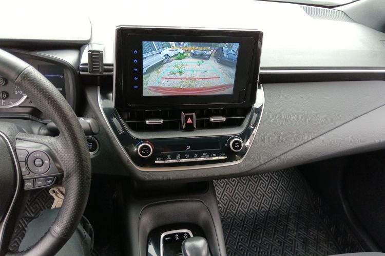 丰田 雷凌 2019款 185T CVT运动版 国VI中控内饰16