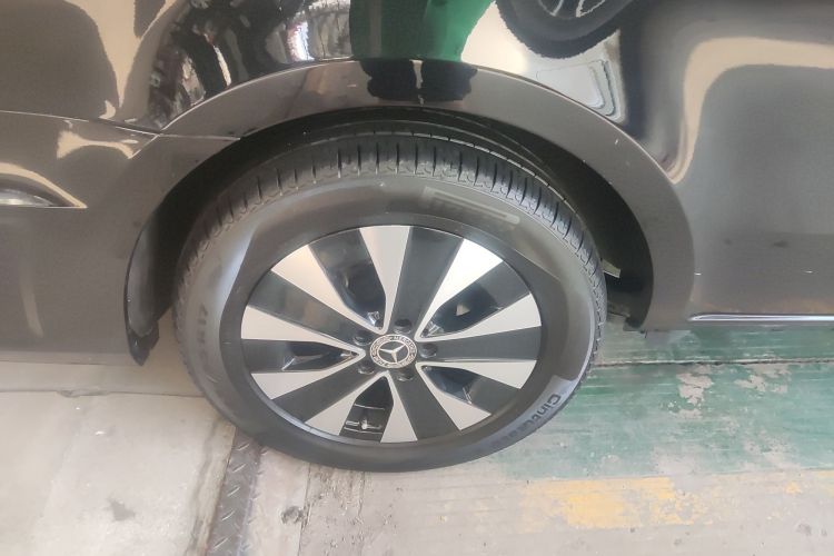 奔驰 威霆 2021款 2.0T 精英版 7座车身外观6008