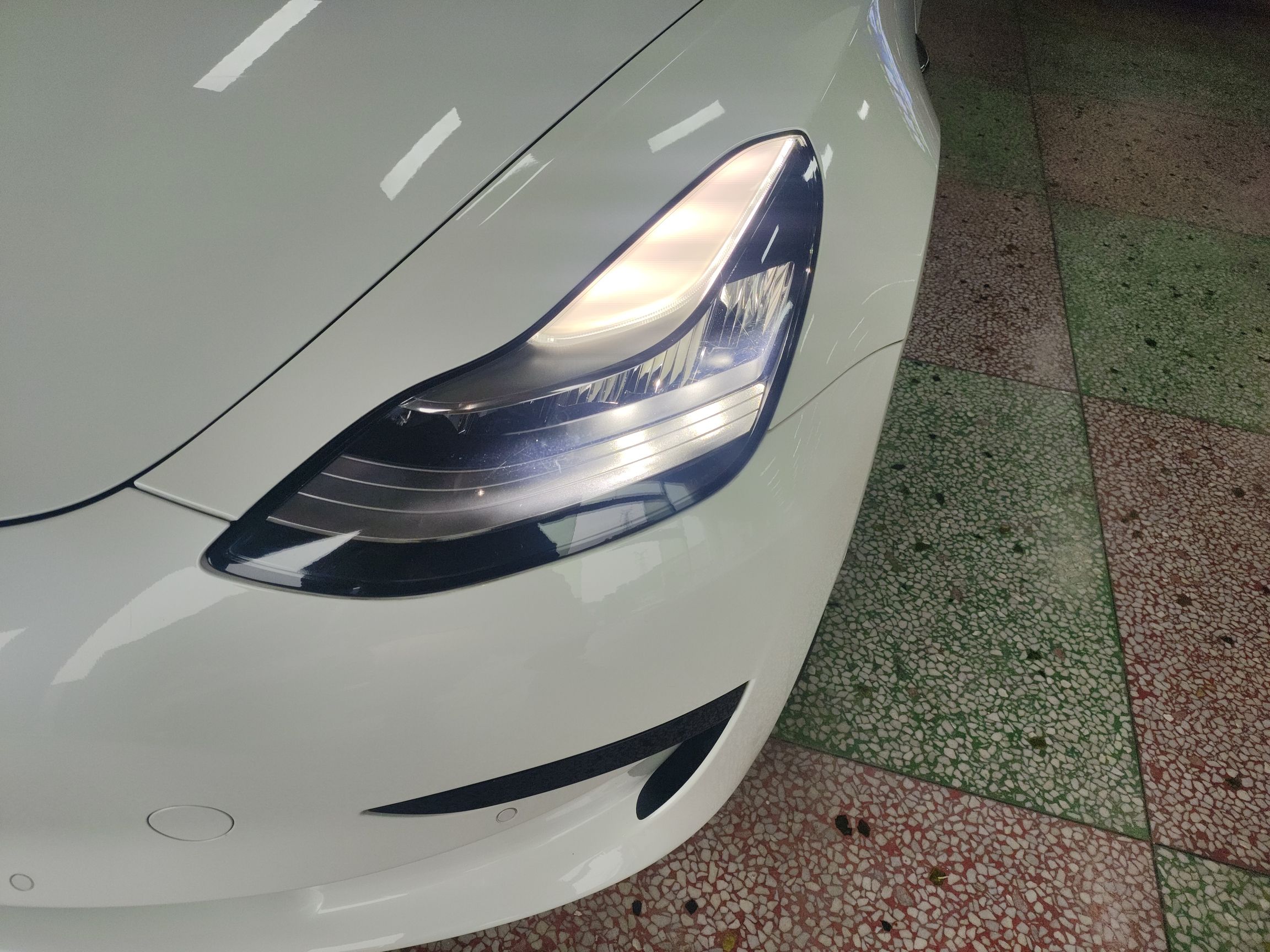 特斯拉 Model 3 2019款 标准续航后驱升级版