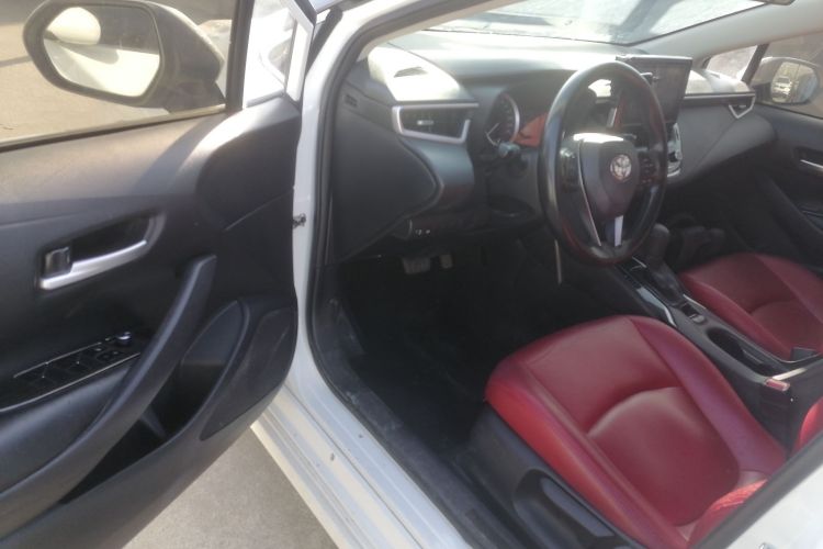 丰田 卡罗拉 2019款 1.2T S-CVT GL-i精英版中控内饰7003