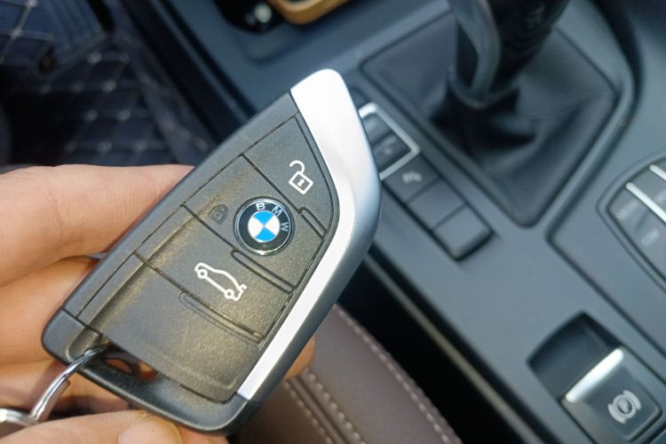 宝马X1 2022款 sDrive25Li 领先型中控内饰11