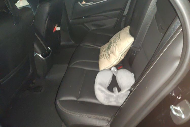 凯迪拉克XTS 2018款 28T 精英型中控内饰21