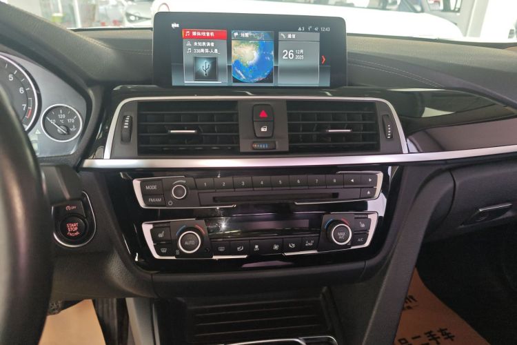 宝马3系 2019款 320Li 时尚型中控内饰16